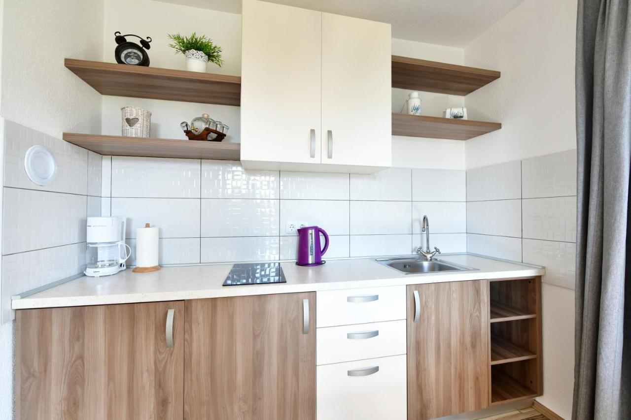 Holiday Home Ostrun Rakovica Ngoại thất bức ảnh